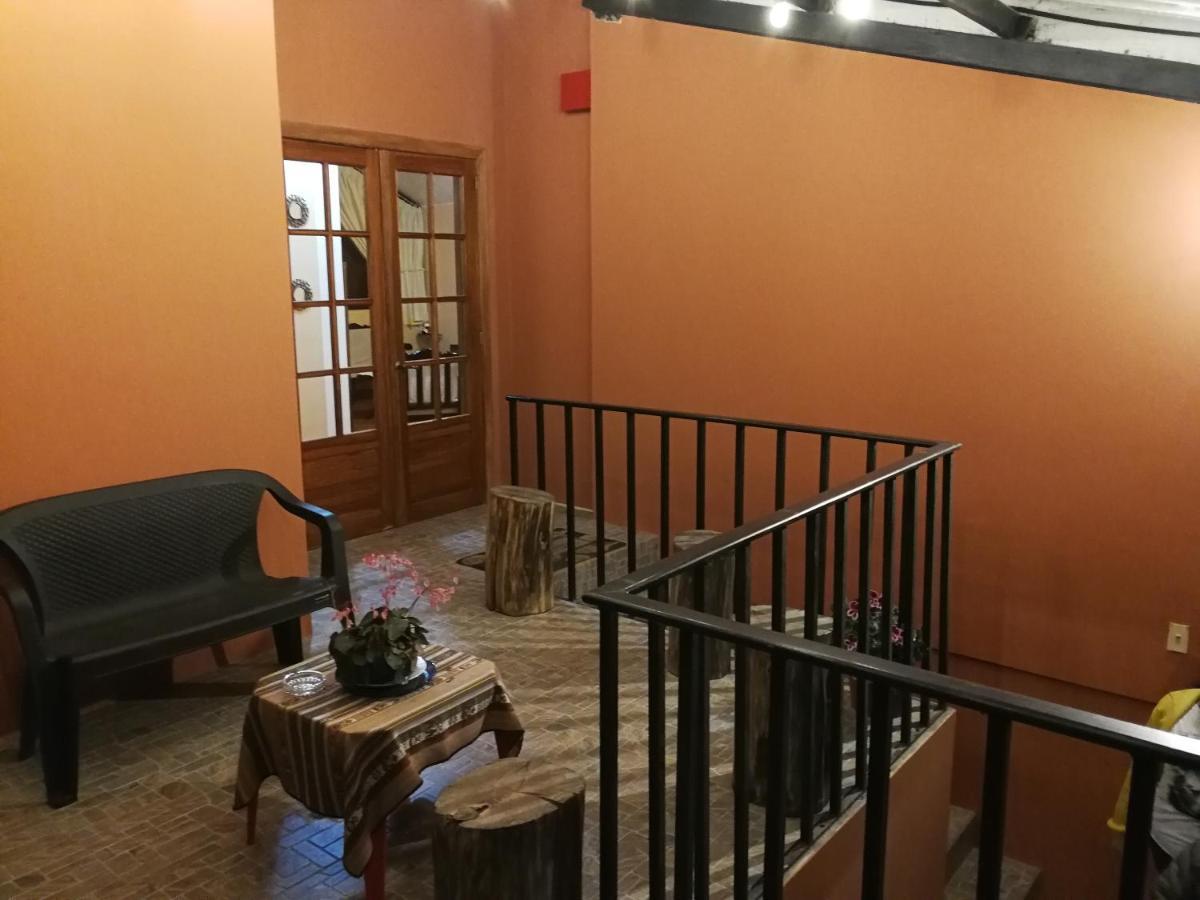 Chapelet Hostal 塔巴贝拉 外观 照片
