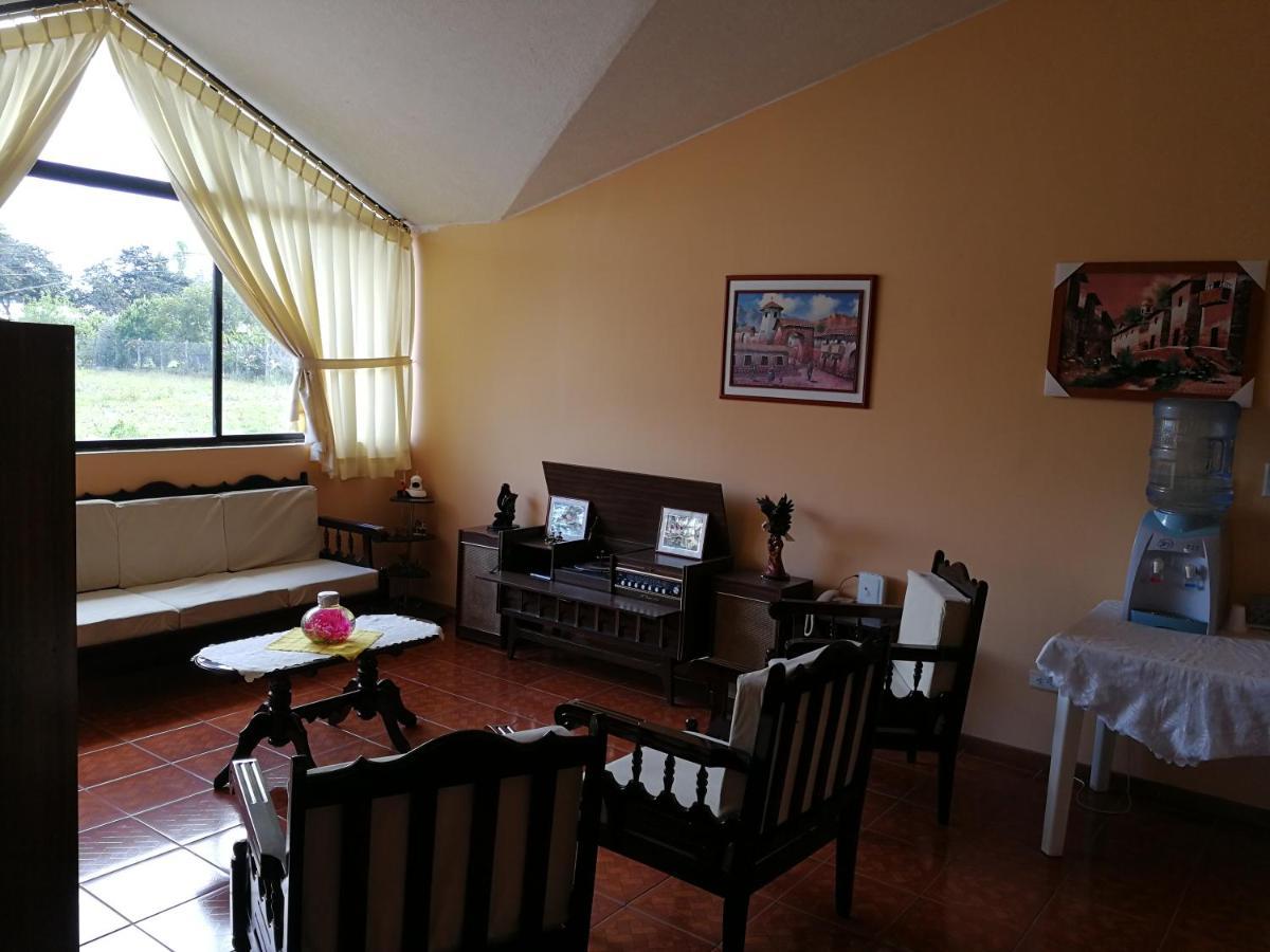 Chapelet Hostal 塔巴贝拉 外观 照片