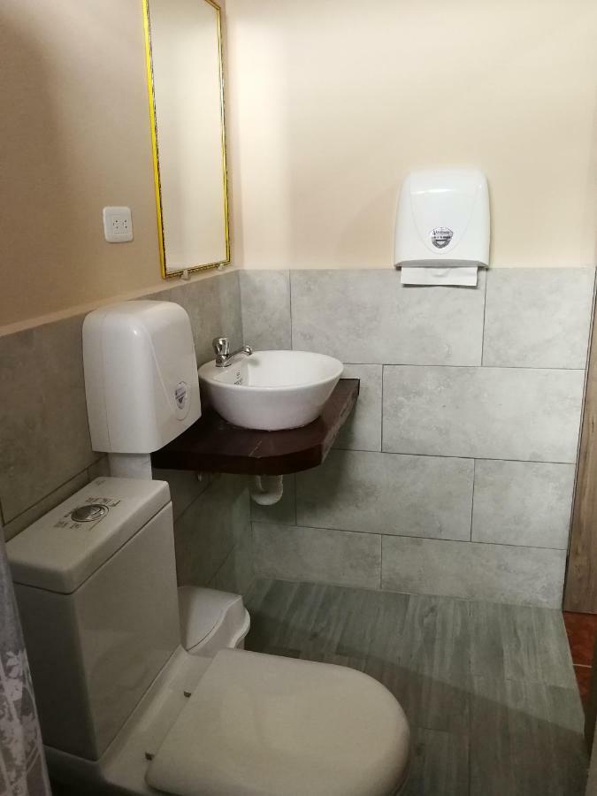 Chapelet Hostal 塔巴贝拉 外观 照片